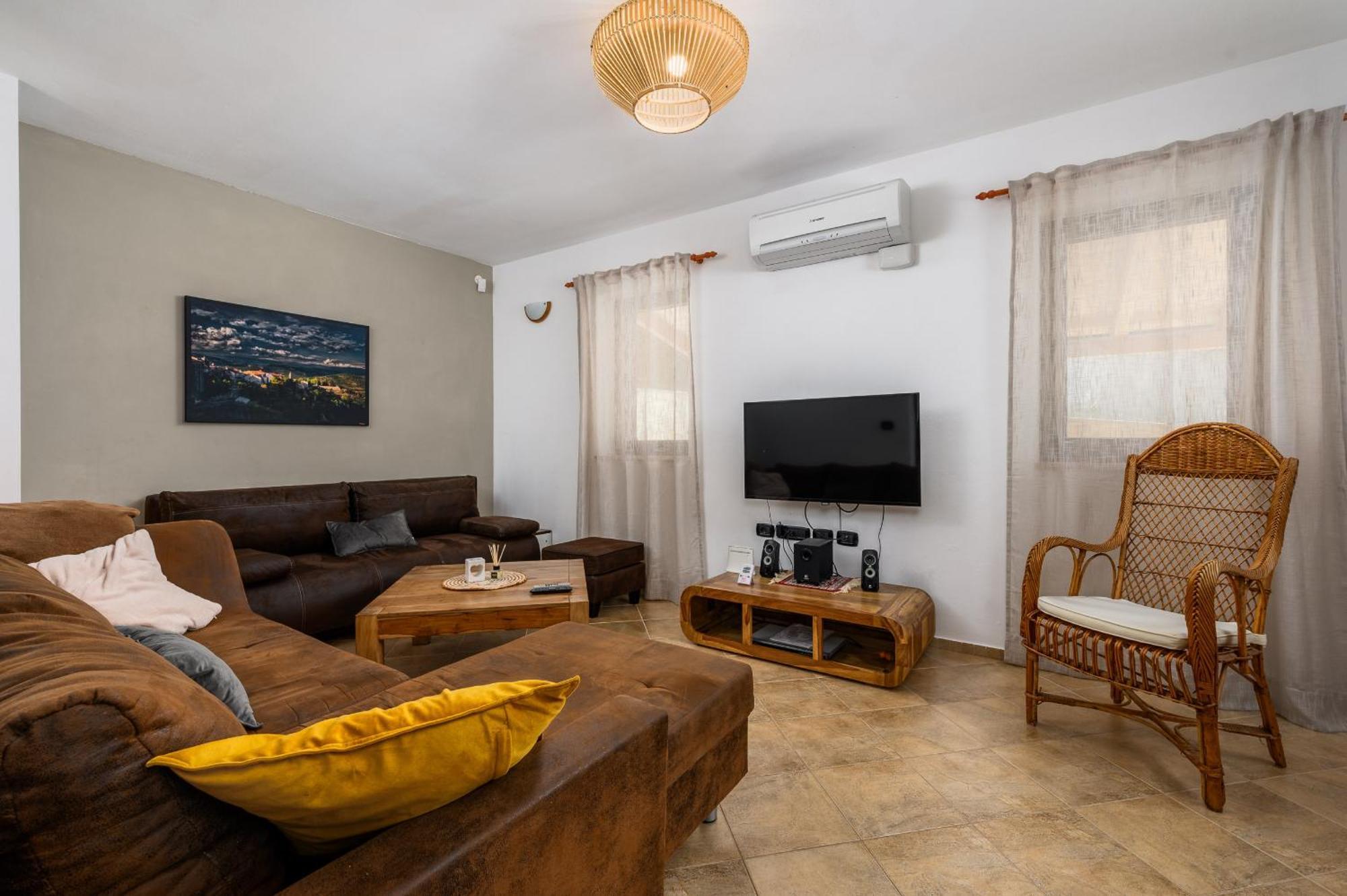 Villa Hrast Bacva Višnjan Екстериор снимка