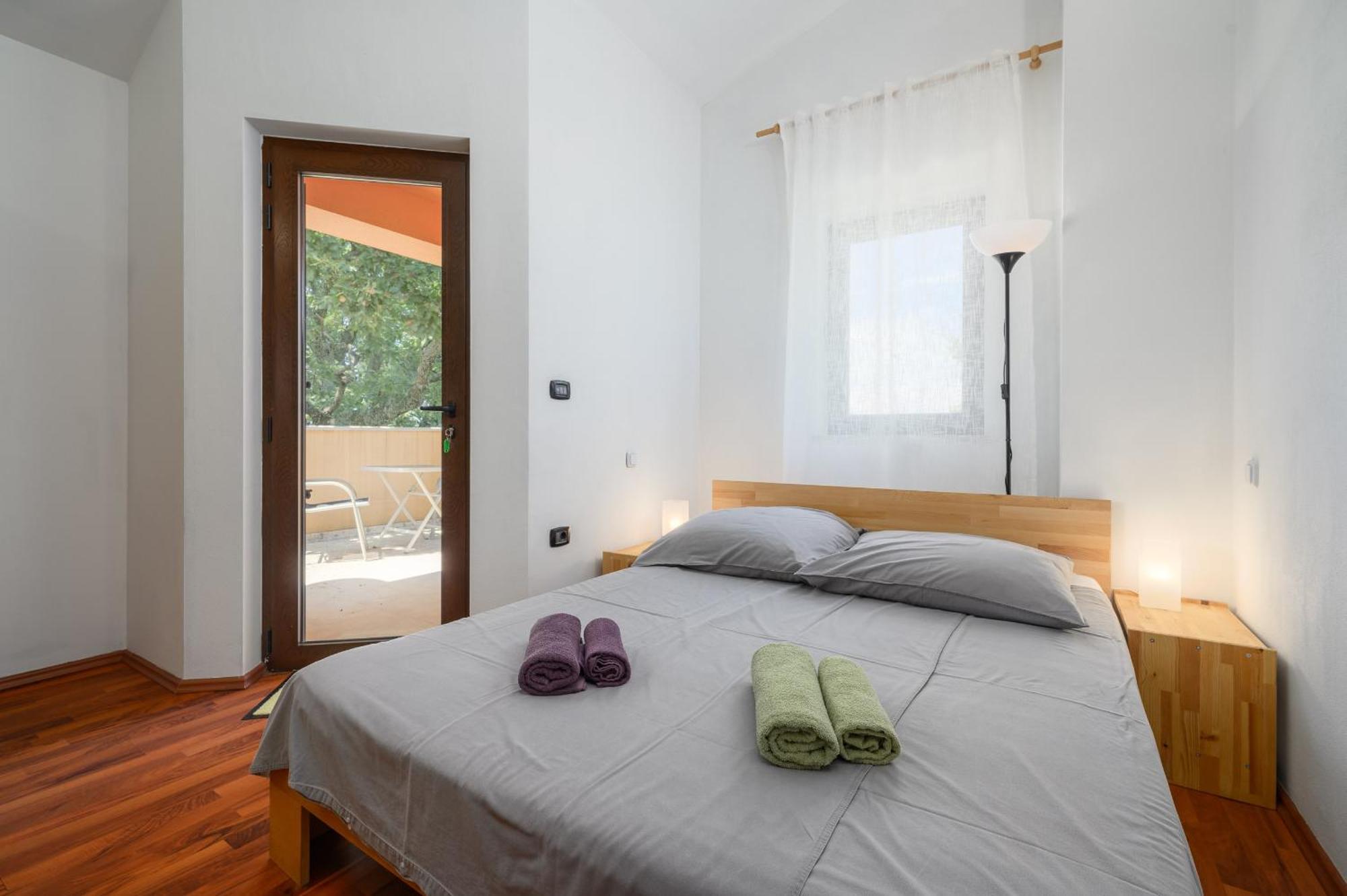 Villa Hrast Bacva Višnjan Екстериор снимка