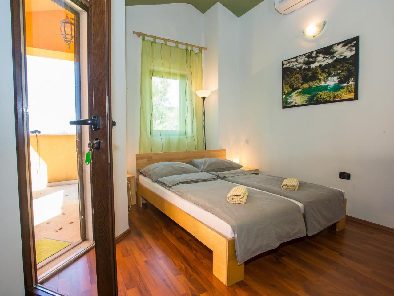 Villa Hrast Bacva Višnjan Екстериор снимка