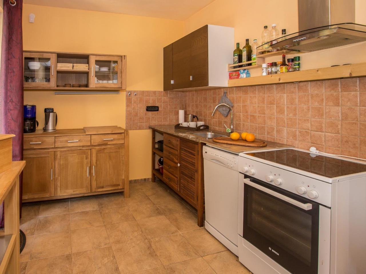 Villa Hrast Bacva Višnjan Екстериор снимка